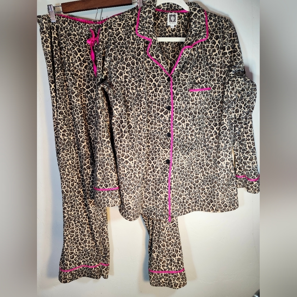 Anne Klein Leopard Print Pajamas with Pink Accents Cosy & Fuzzy Sz L